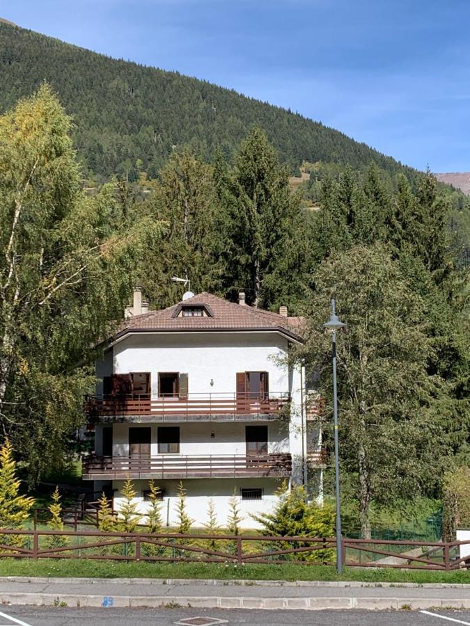 Blue Mountain Apartment Ponte Di Legno Exterior photo